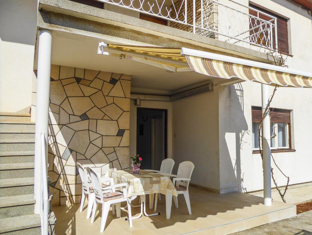 Apartman Valerija อูมัค ภายนอก รูปภาพ
