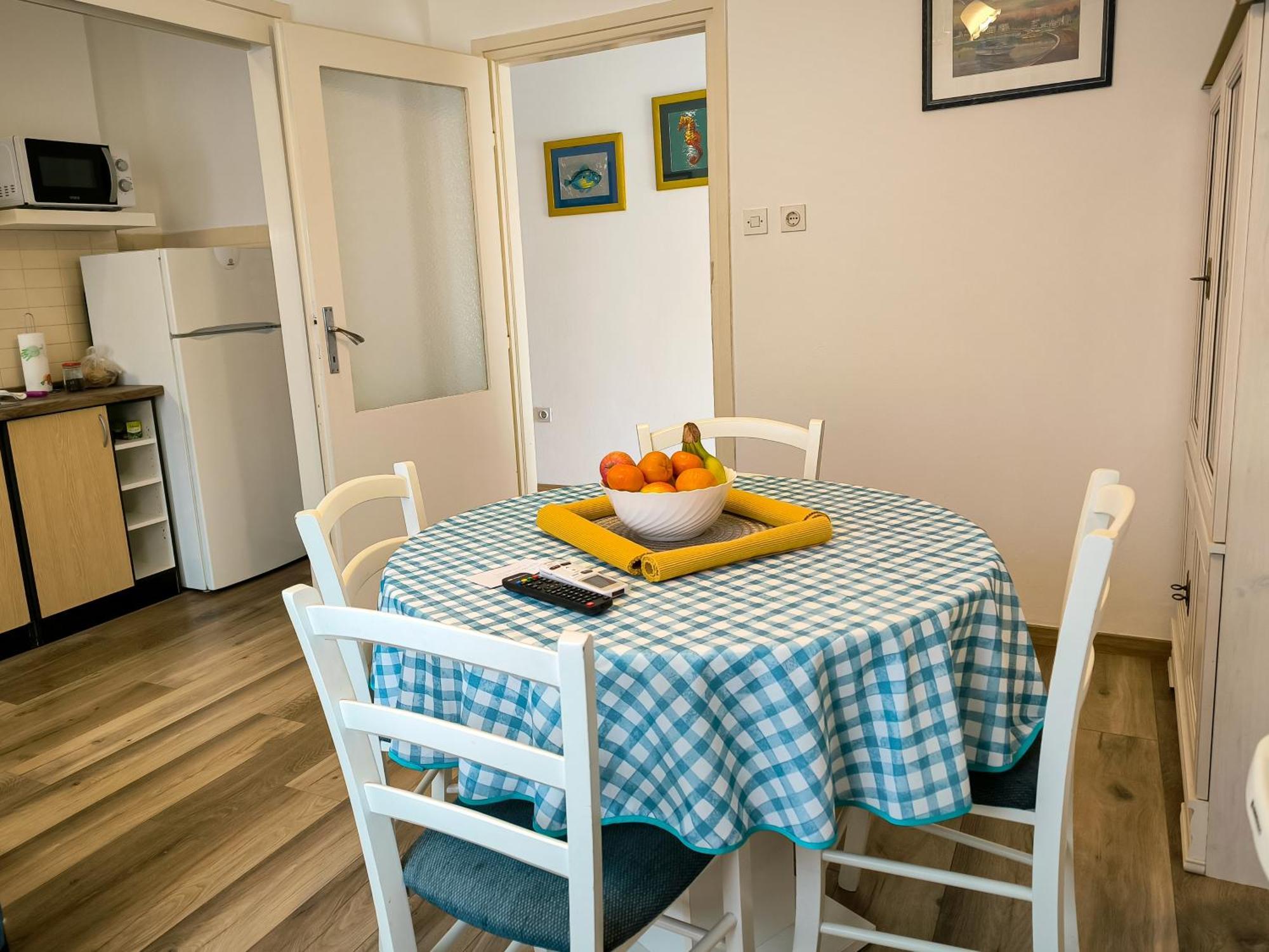 Apartman Valerija อูมัค ภายนอก รูปภาพ